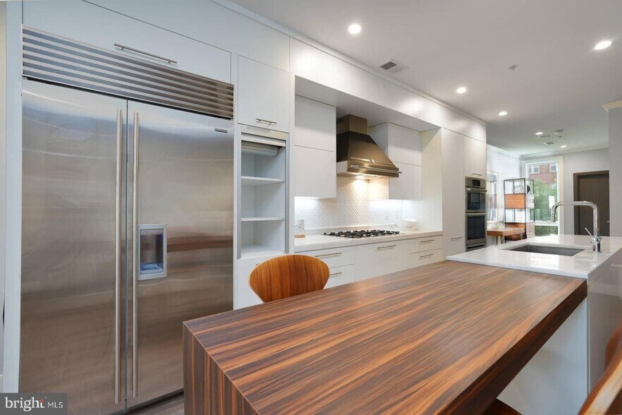 More Photos Of 1461 Chapin St NW, Washington Apartments For Sale