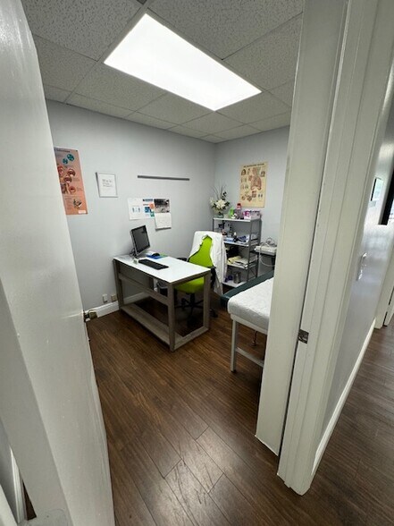 More Photos Of 1222 Nw 29th St, Miami Medical For Sale