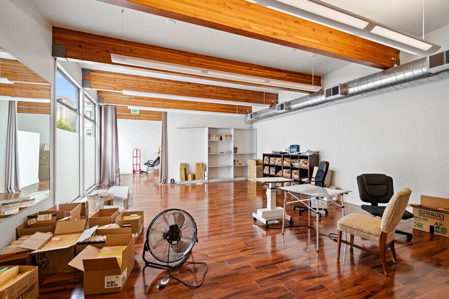 More Photos Of 2211 Bush St, San Francisco Medical For Sale
