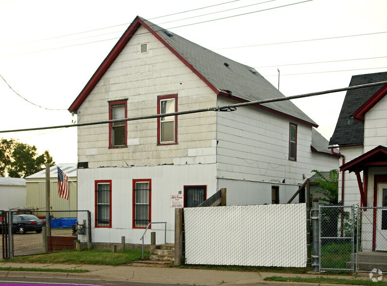 Primary Photo Of 78 Acker St E, Saint Paul Warehouse For Sale