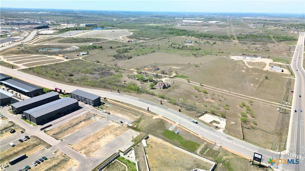 More Photos Of 7710 Elroy rd, Del Valle Land For Sale