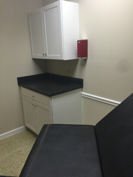 More Photos Of 1500 Garner Rd, Raleigh Office For Lease