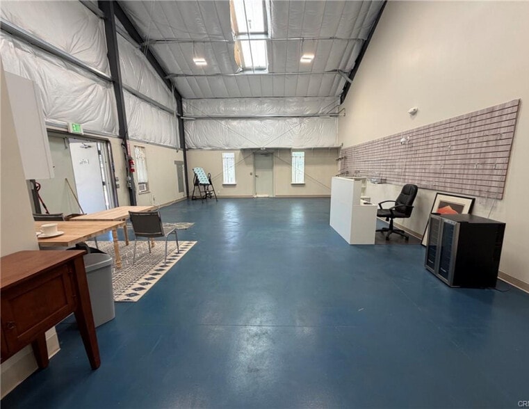 More Photos Of 7671 Skyway, Paradise Storefront Retail Office For Sale