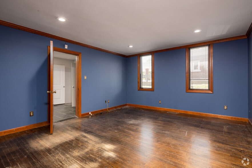 More Photos Of 5200 Fort Ave, Lynchburg Office For Sale