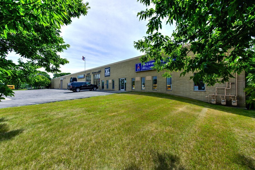More Photos Of 240 Fillmore Ave E, Saint Paul Light Manufacturing For Lease