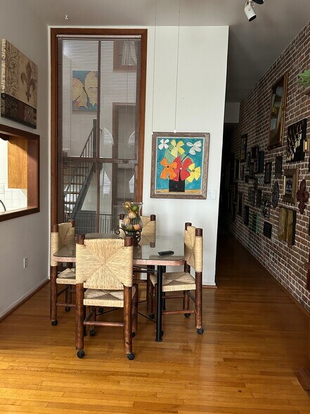 More Photos Of 217 23rd St, Galveston Apartments For Sale