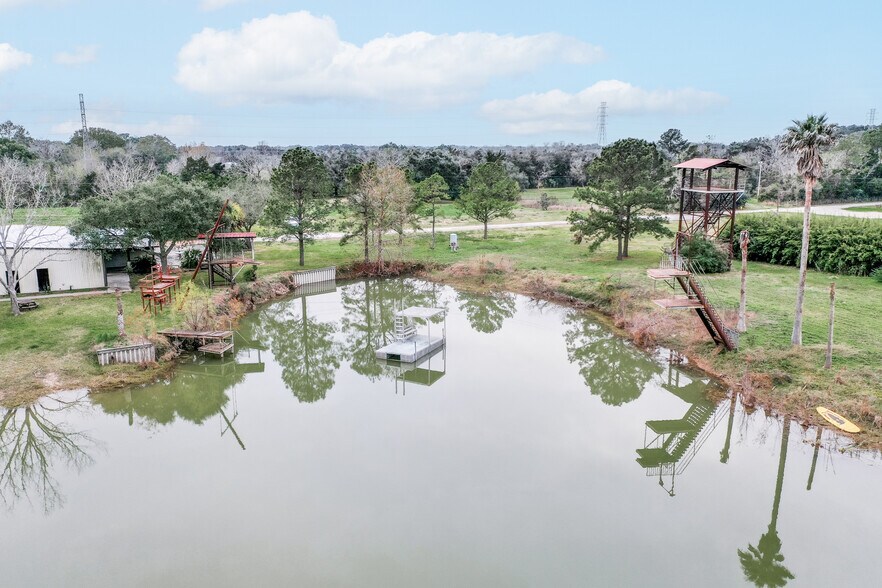 More Photos Of 850 County Road 149, Alvin Land For Sale