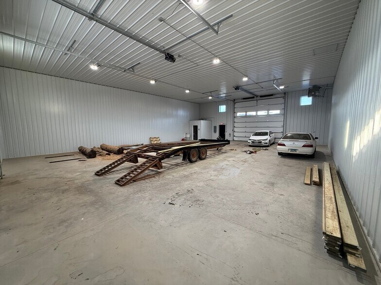 More Photos Of 9541 39th S st, Fargo Light Distribution For Sale