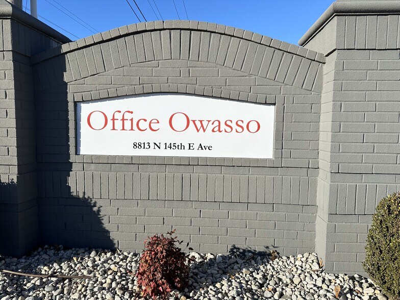 More Photos Of 8813 N 145th East Ave, Owasso Office Residential For Sale