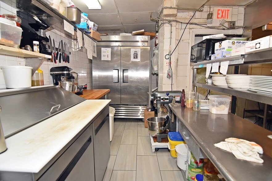 More Photos Of 305 S Washington St, Alexandria Restaurant For Lease