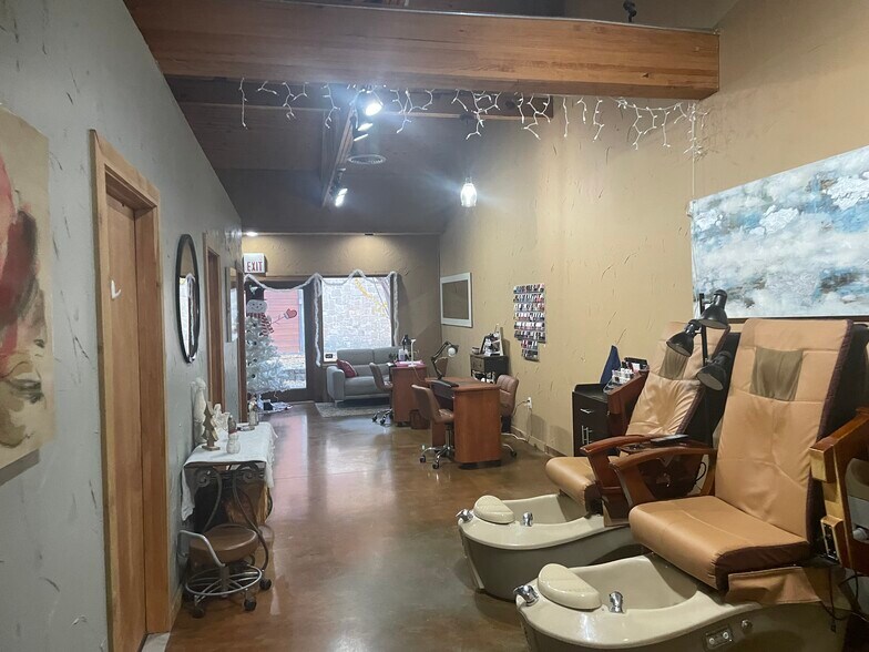 More Photos Of 1427-1435 N Highway 67, Cedar Hill Unknown For Lease