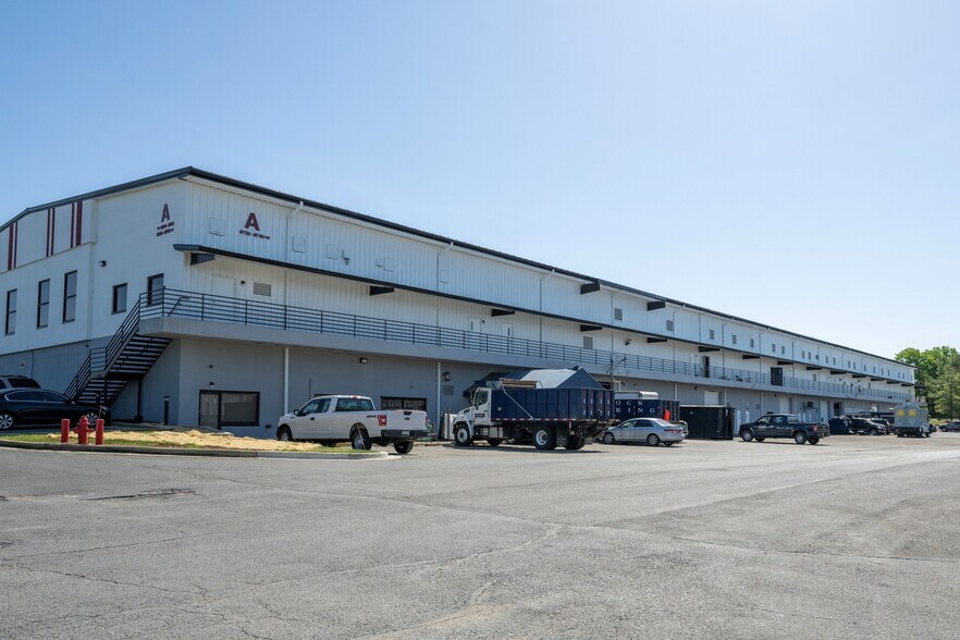 Primary Photo Of 8701-8745 D'Arcy Rd, District Heights Warehouse For Lease