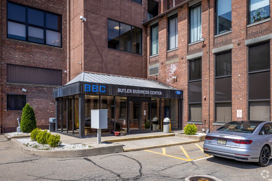 More Photos Of 10 Park Pl, Butler Light Distribution For Lease