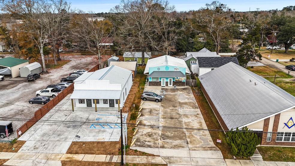 More Photos Of 276 E Pine St, Ponchatoula Office For Sale
