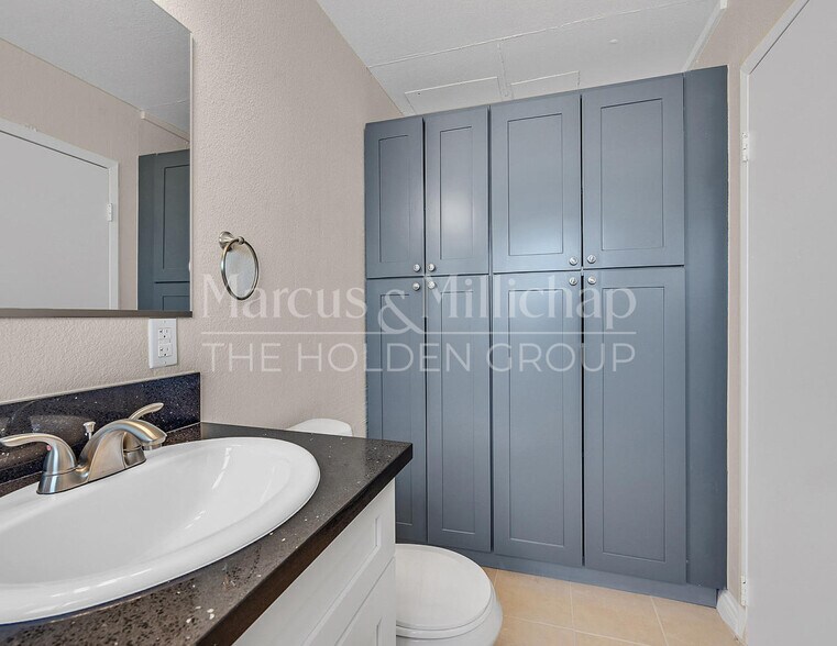 More Photos Of , Las Vegas Multifamily For Sale