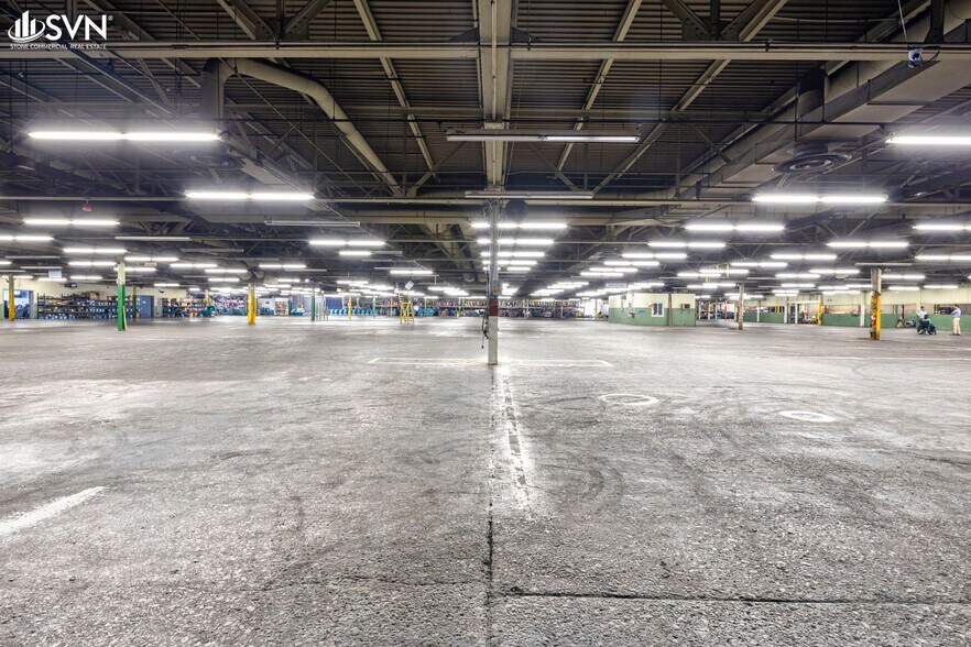 More Photos Of 695 N Main St, Winchester Industrial For Sale