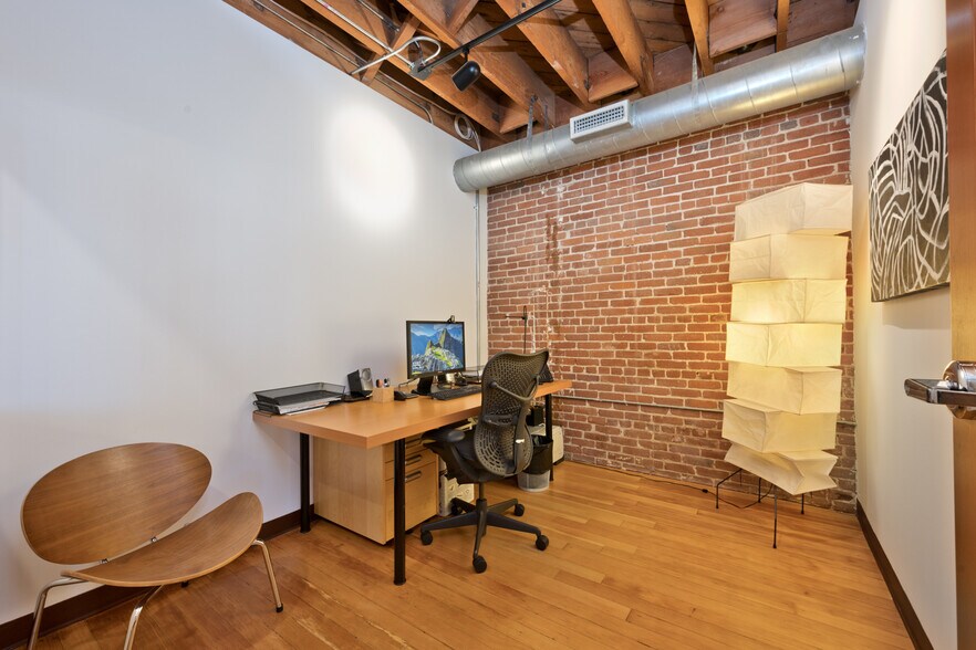 More Photos Of 6161 Santa Monica Blvd, Los Angeles Loft Creative Space For Lease