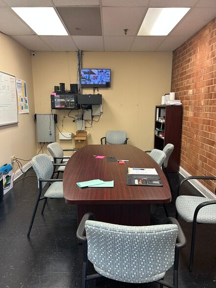 More Photos Of 108 Chicksaw Rd, Gastonia Manufacturing For Sale