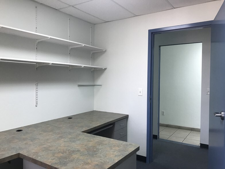 More Photos Of 1310 W St Marys Rd, Tucson Medical For Lease