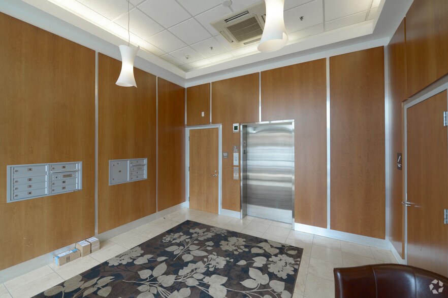 More Photos Of 180 Linden St, Wellesley Office For Lease