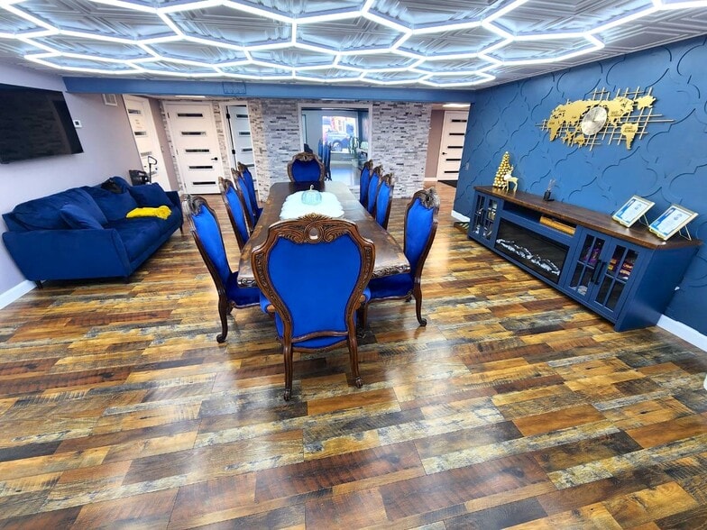 More Photos Of 7511 Leavenworth Rd, Kansas City Auto Repair For Sale