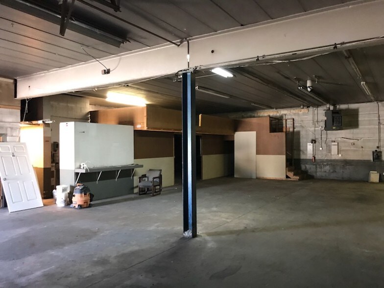 More Photos Of 12600-12650 S Kroll Dr, Alsip Warehouse For Lease