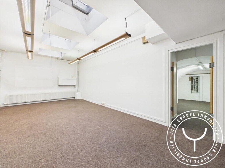 More Photos Of ,  Office For Sale