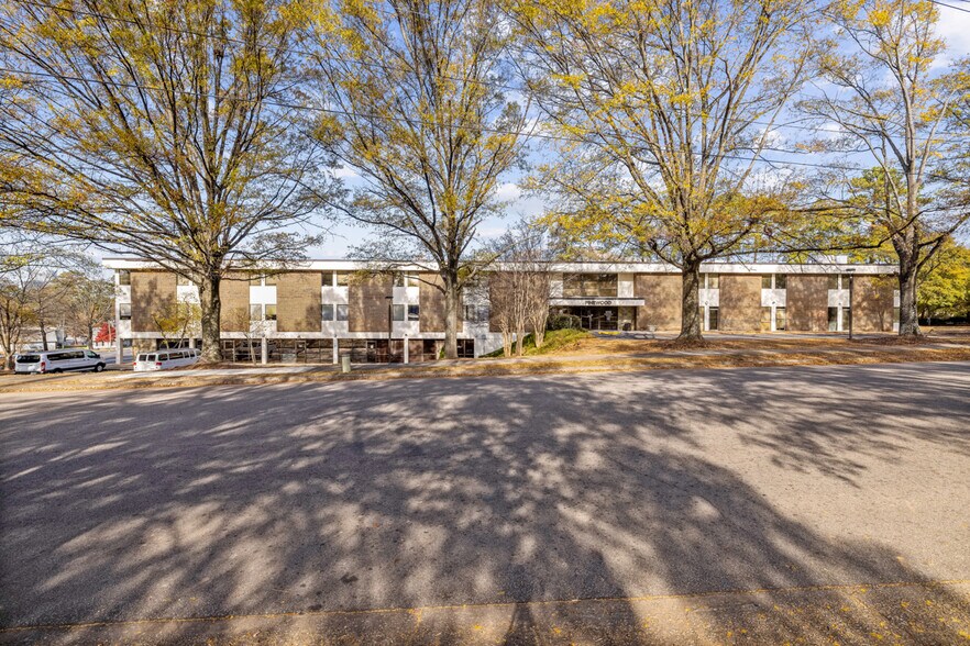 More Photos Of 1001 Navaho Dr, Raleigh Office For Lease