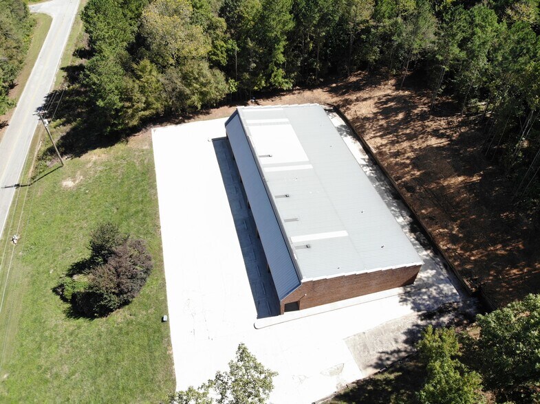 More Photos Of 232-236 Industrial Park Dr, Commerce Office For Lease