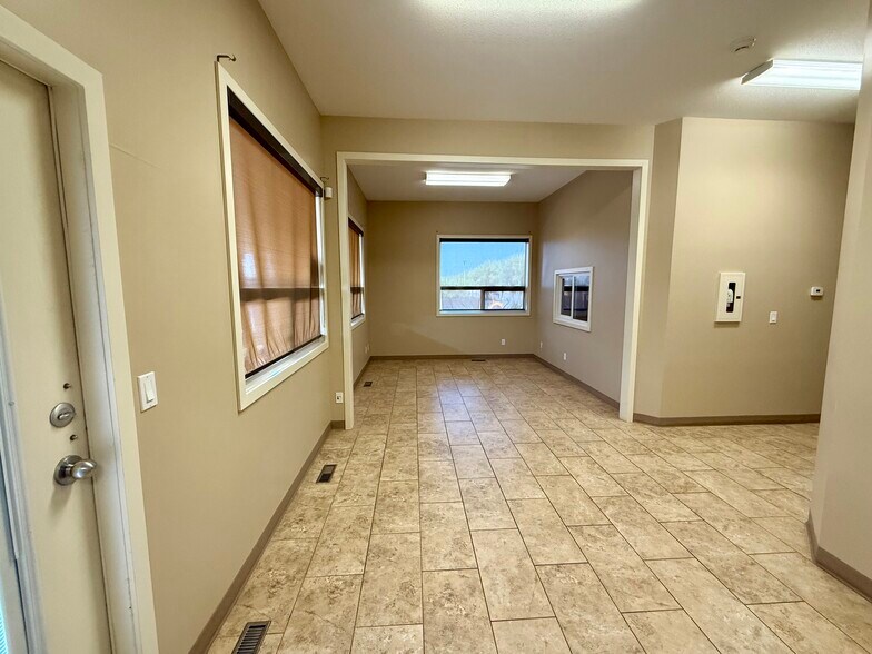 More Photos Of 9005 127 Av NW, Edmonton Flex For Lease