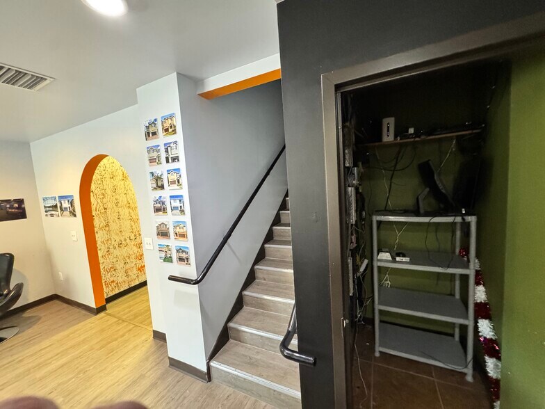 More Photos Of 2151 Consulate Dr, Orlando Loft Creative Space For Lease