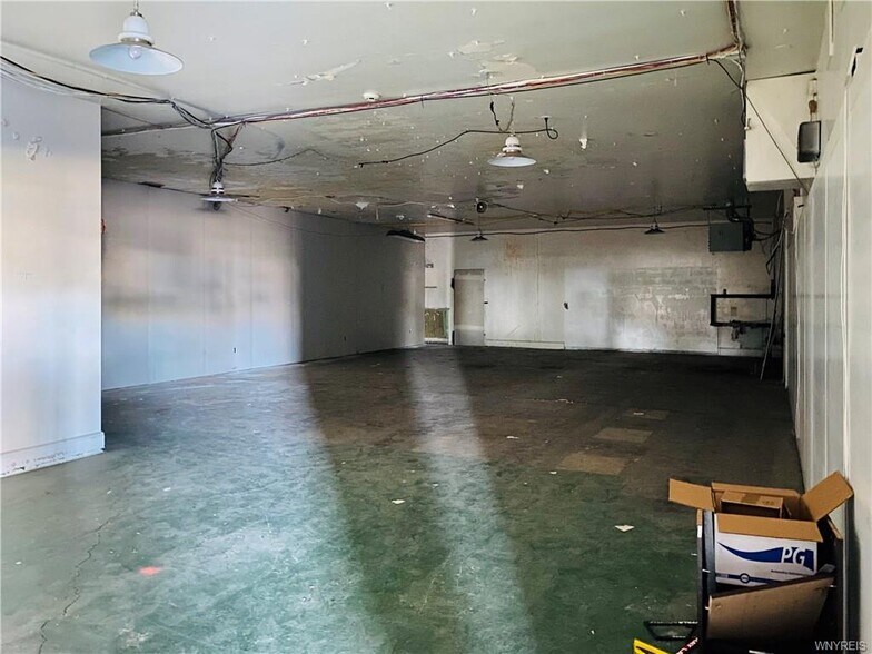 More Photos Of 1212 Abbott Rd, Buffalo Auto Dealership For Lease