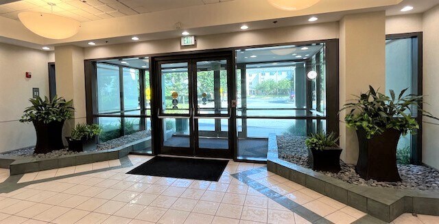 More Photos Of 130 Admiral Cochrane Dr, Annapolis Medical For Sale