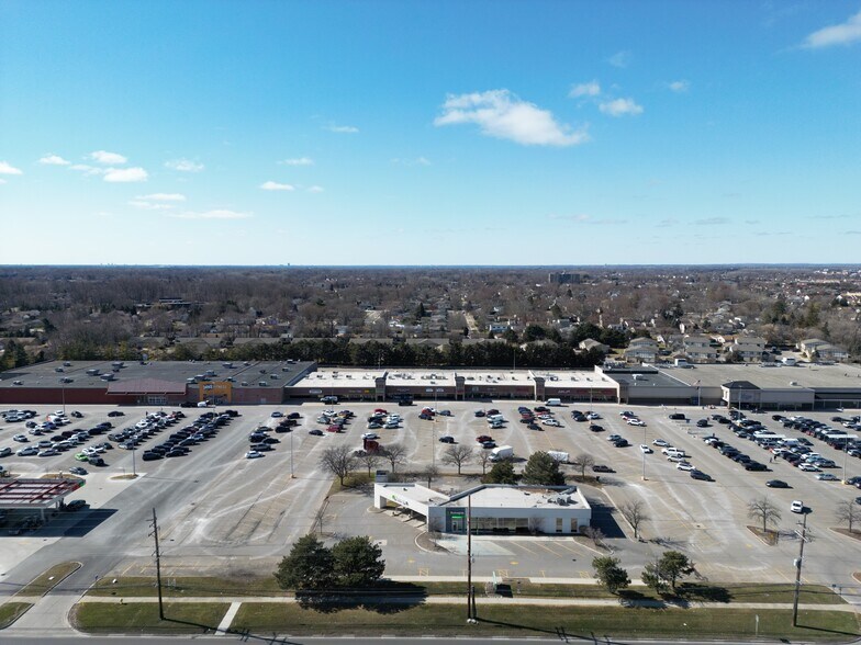 More Photos Of 41701-41941 Garfield Rd, Clinton Township Unknown For Lease