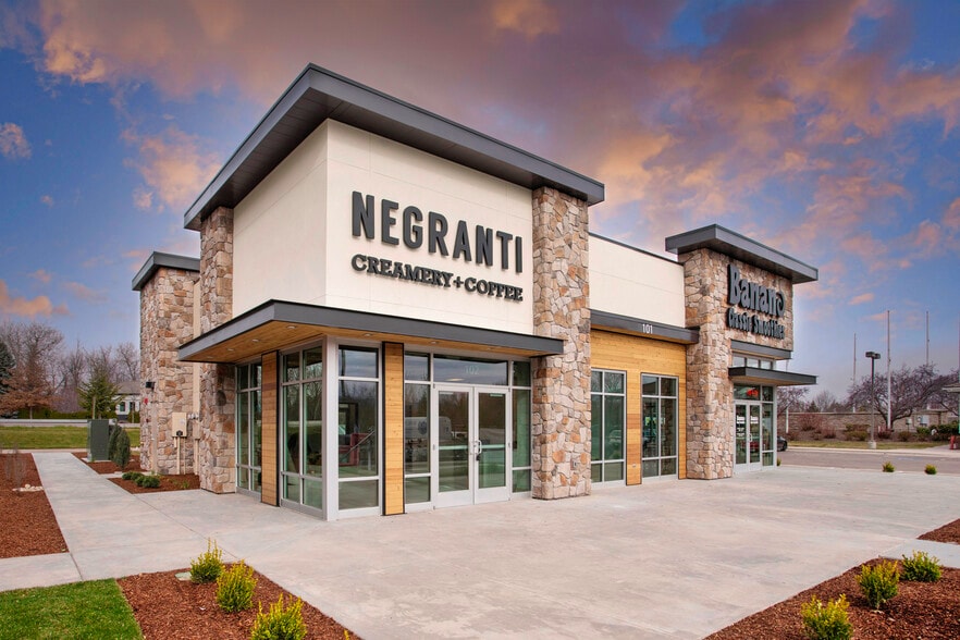 More Photos Of 1100 E Riverside Dr, Eagle Unknown For Lease