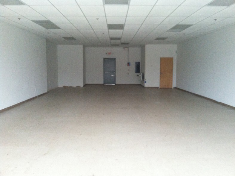 More Photos Of 1820 Noah's Ark Rd, Jonesboro Storefront For Lease