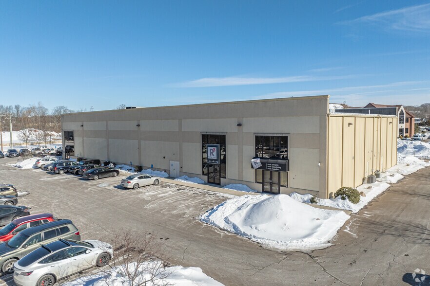 More Photos Of 469 E Main St, Branford Freestanding For Sale