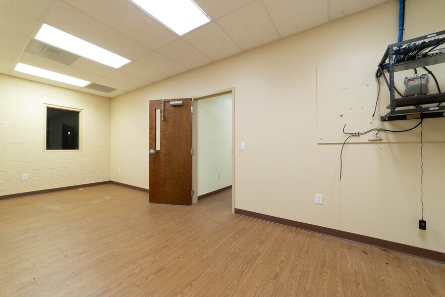 More Photos Of , Marion Unknown For Sale