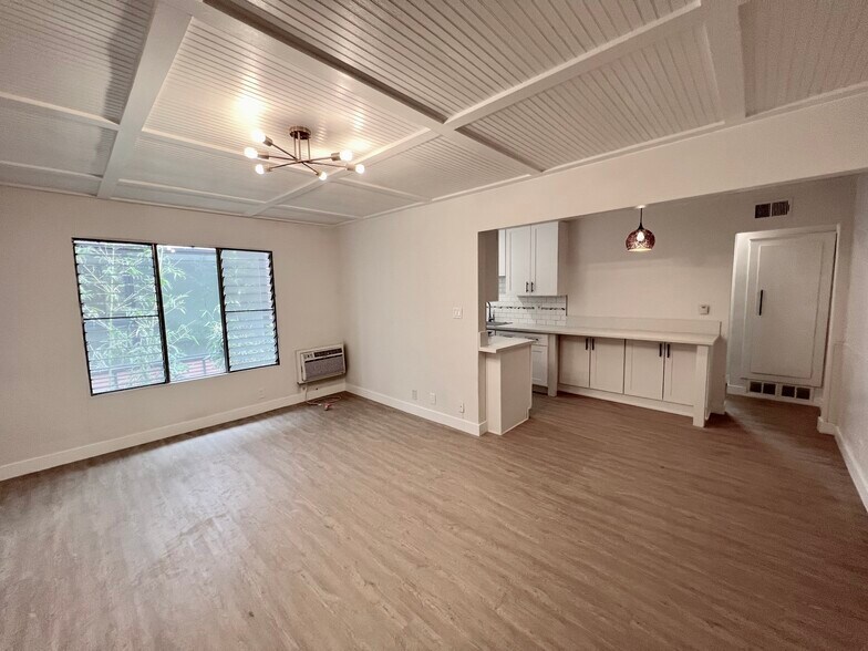 More Photos Of 726 N Alfred St, West Hollywood Apartments For Sale