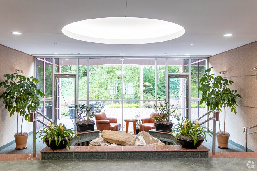 More Photos Of 7501 Boulder View Dr, North Chesterfield Unknown For Lease