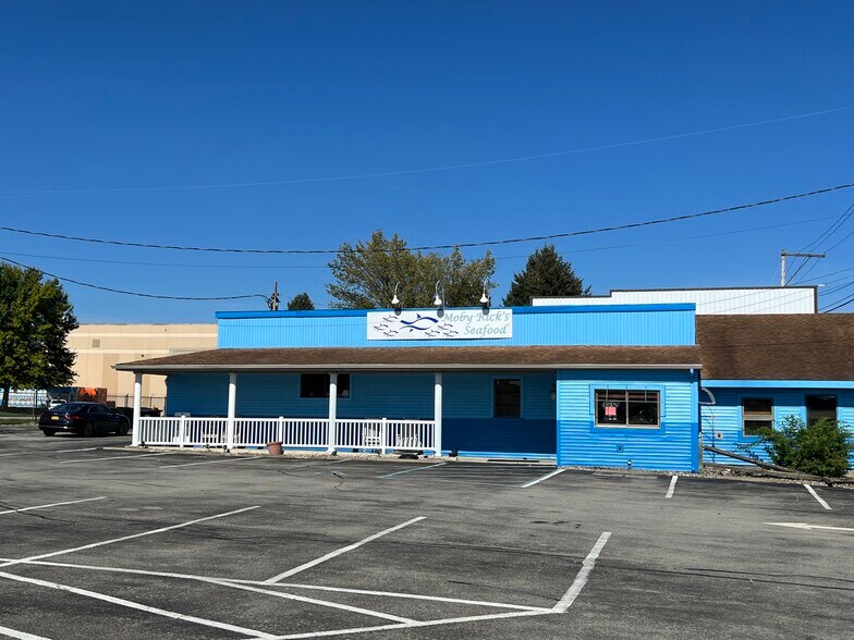 More Photos Of 251 N Main St, Mechanicville Restaurant For Sale