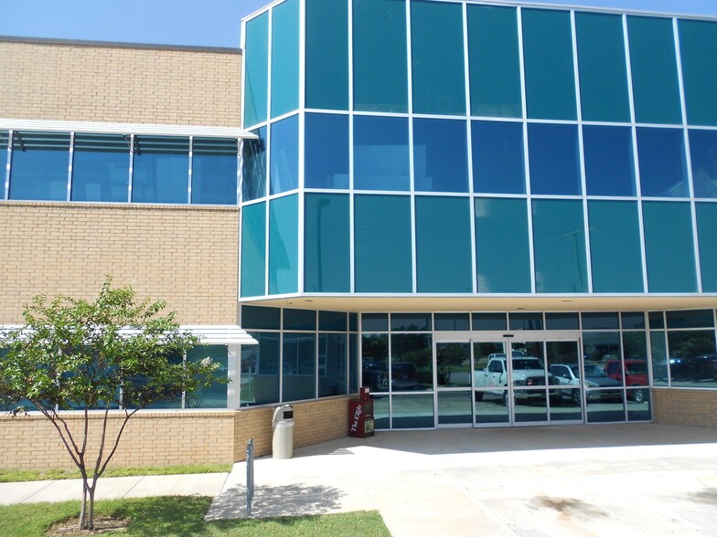 More Photos Of 1651 Rock Prairie Rd, College Station Medical For Lease