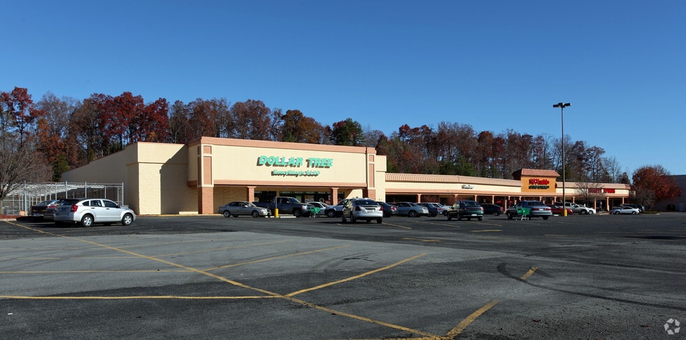 More Photos Of 15-69 Plaza Pky, Lexington Unknown For Lease