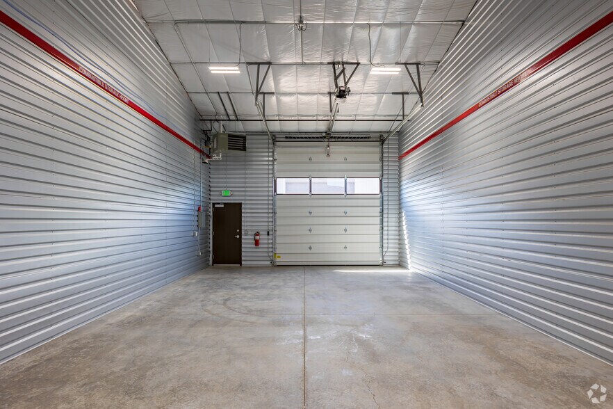 More Photos Of 9658 Havana St, Commerce City Warehouse For Sale