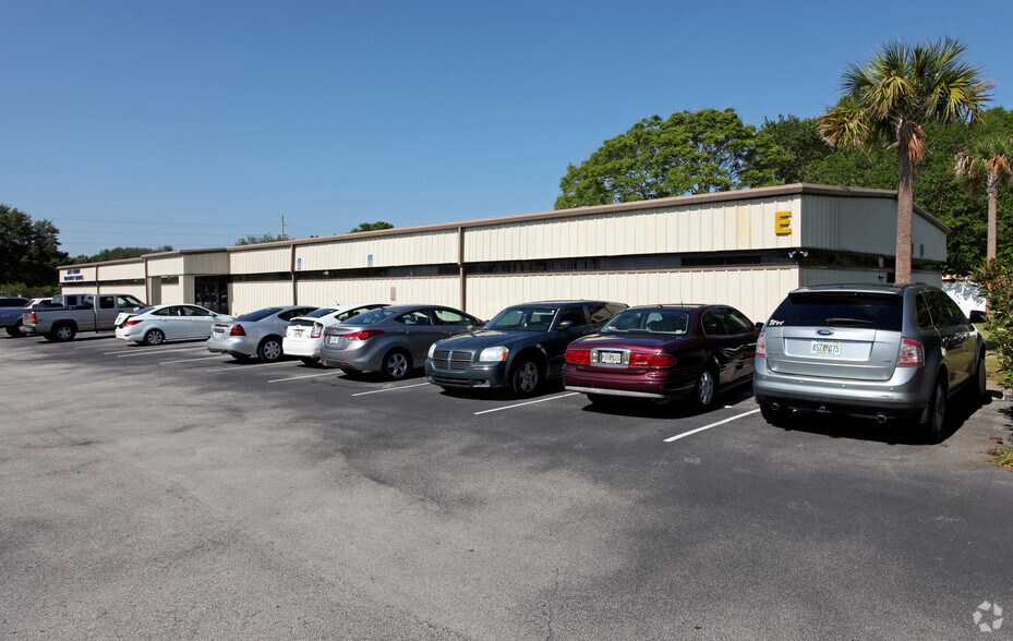 More Photos Of , Tavares Office For Sale