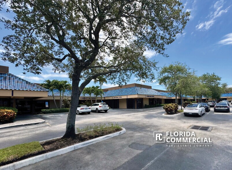 More Photos Of 907-943 SE Central Pky, Stuart Medical For Lease