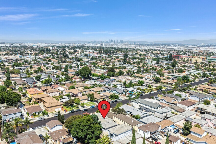 More Photos Of 6142 Vinevale Ave, Maywood Apartments For Sale