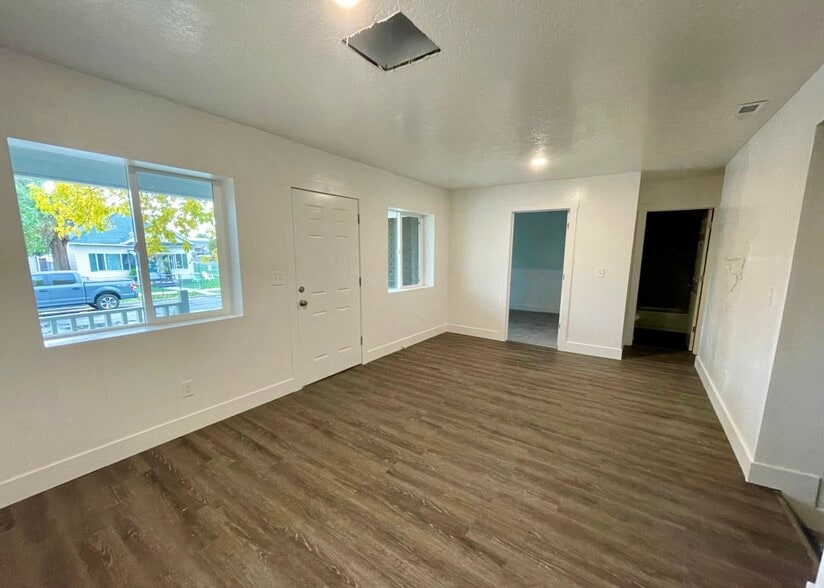 More Photos Of 435 S 900 W, Salt Lake City Apartments For Sale