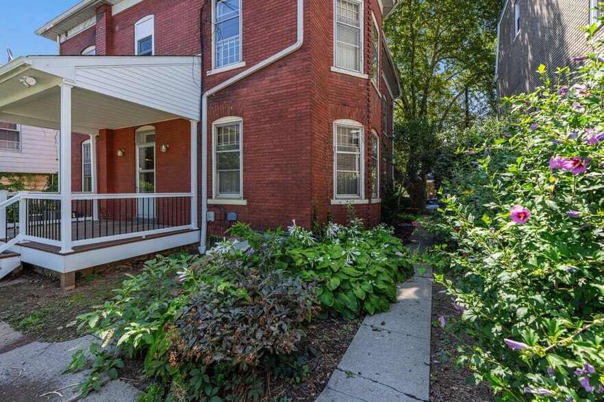 More Photos Of 313 E Broad St, Bethlehem Apartments For Sale