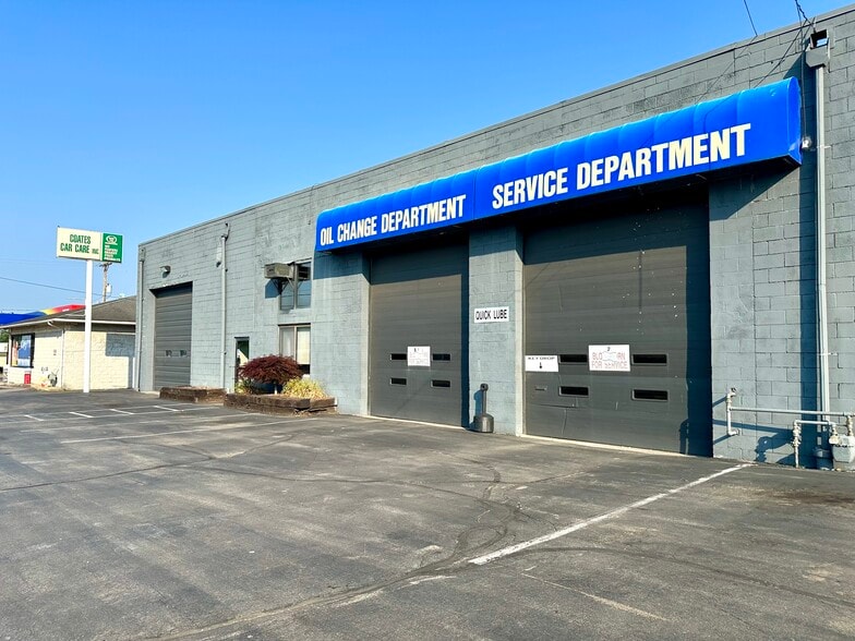 More Photos Of 2821 Garland St, Niles Auto Repair For Sale